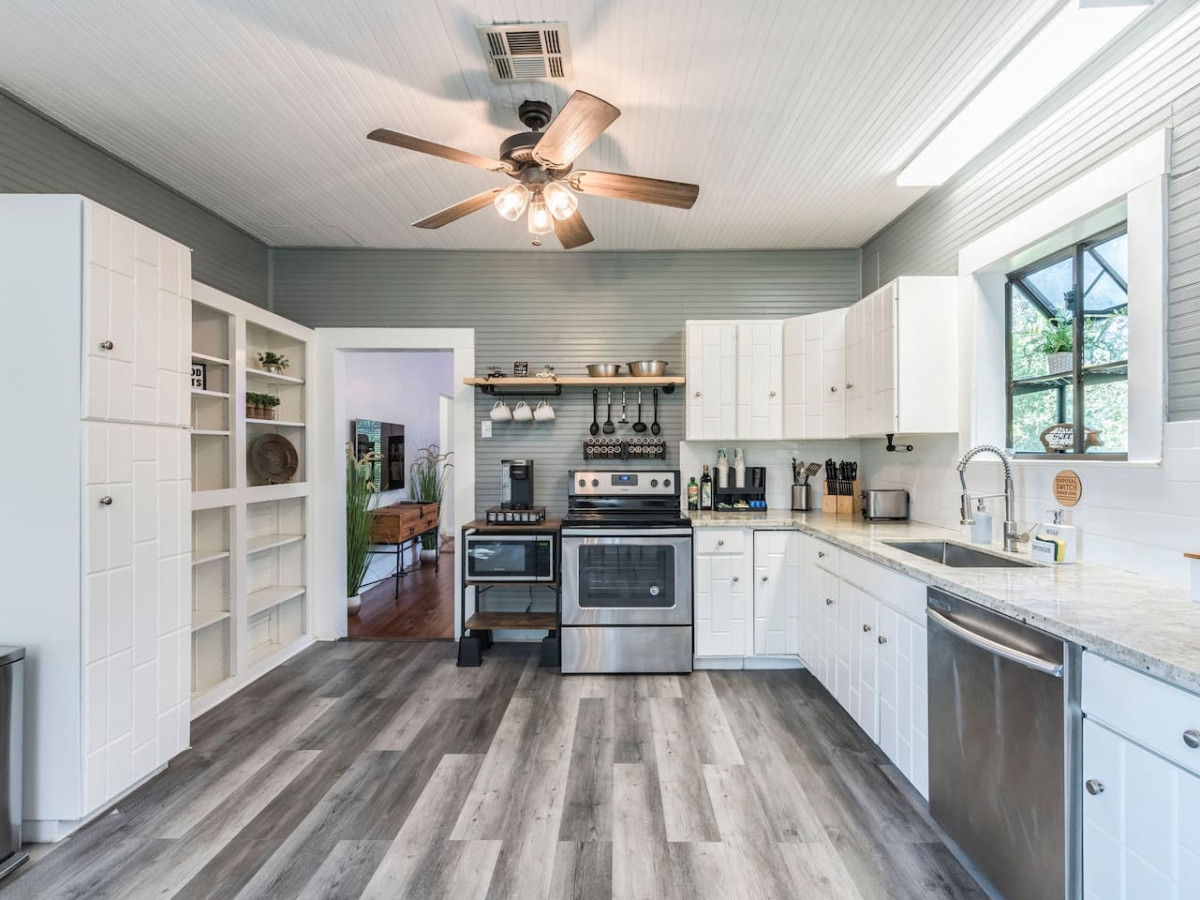 Riverbend Hideaway photo 8