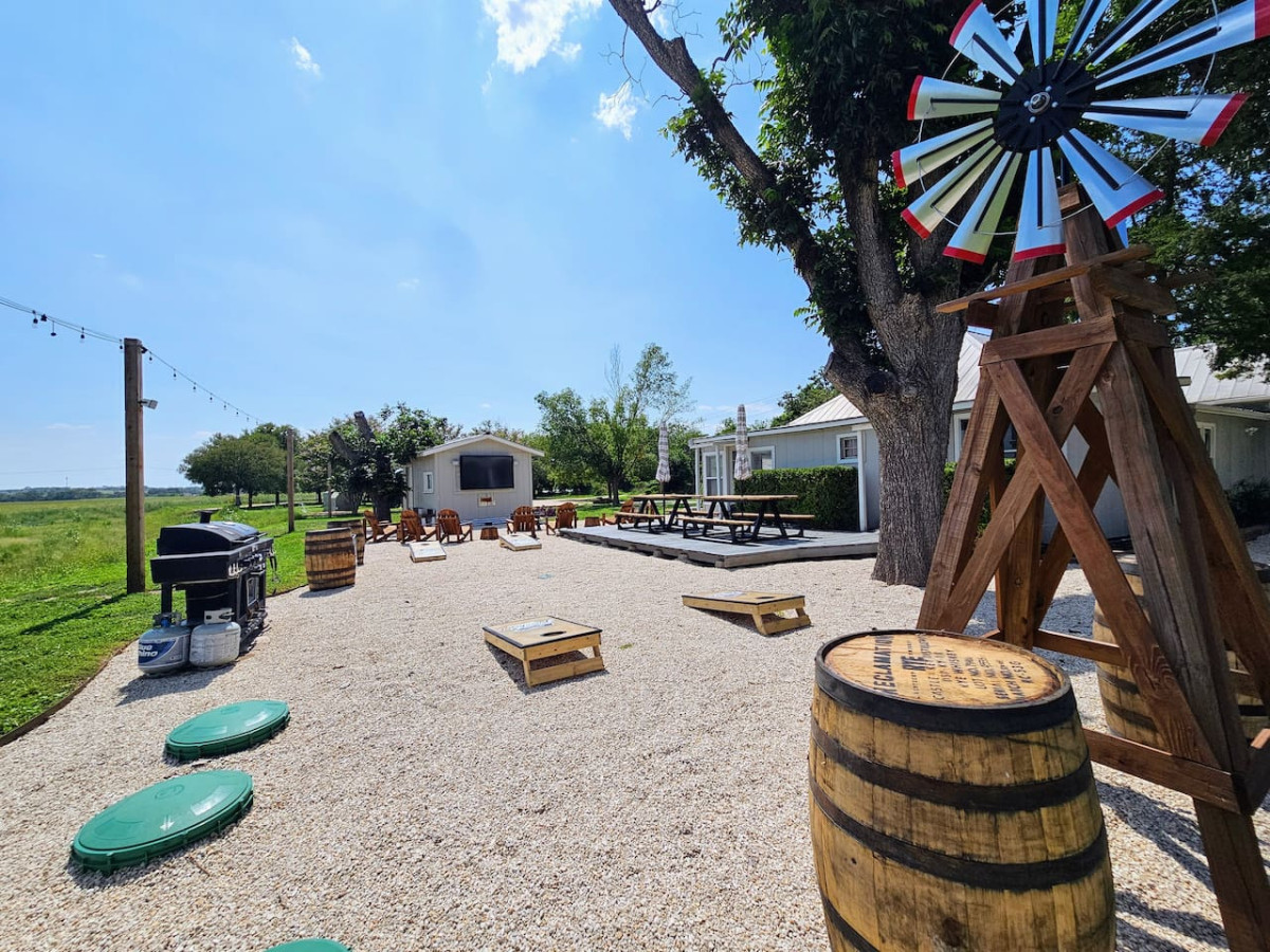 Riverbend Hideaway photo 35