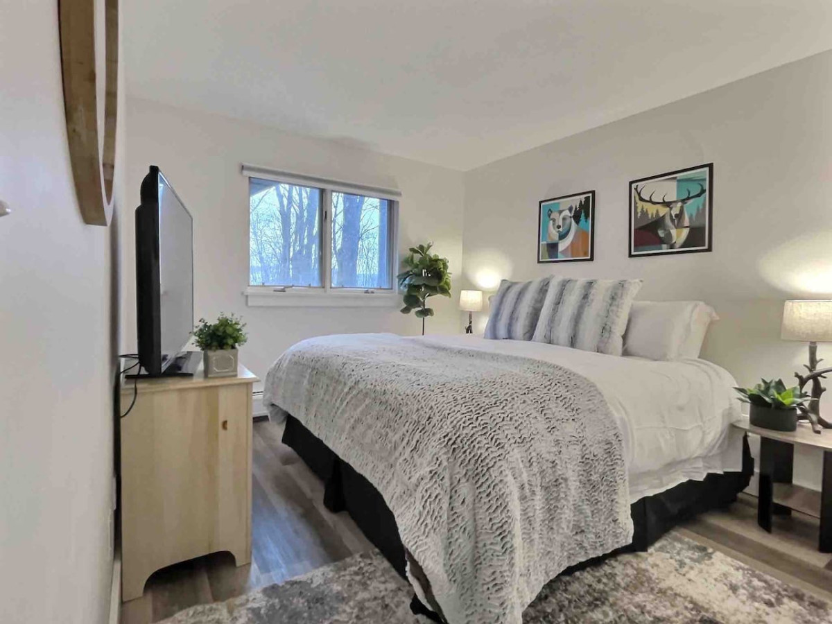 Unwind in our king bed with plush linens for a dreamy sleep.