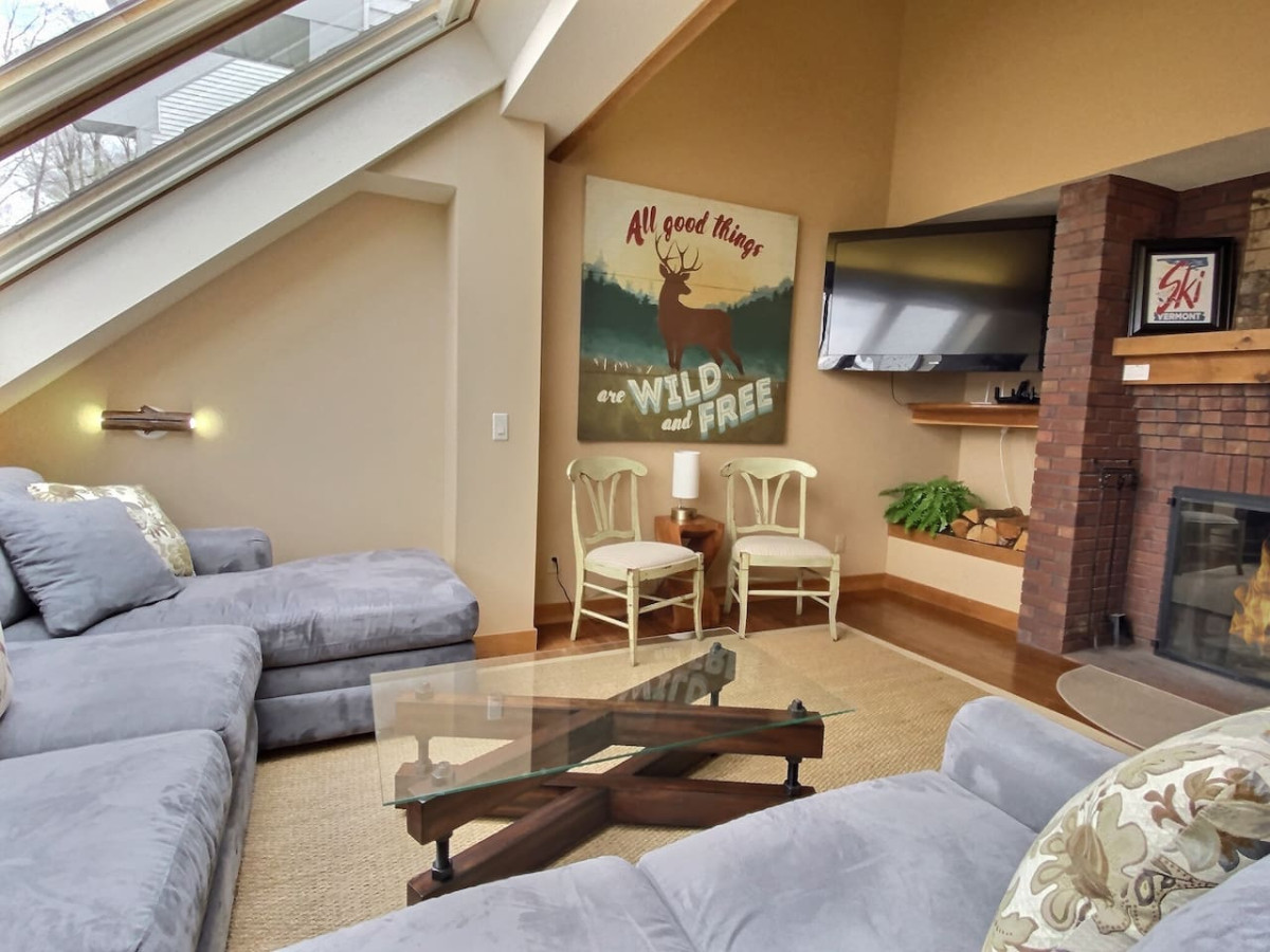 SunBear- AC, Pool, Game Room, Fireplace, Hiking! 2