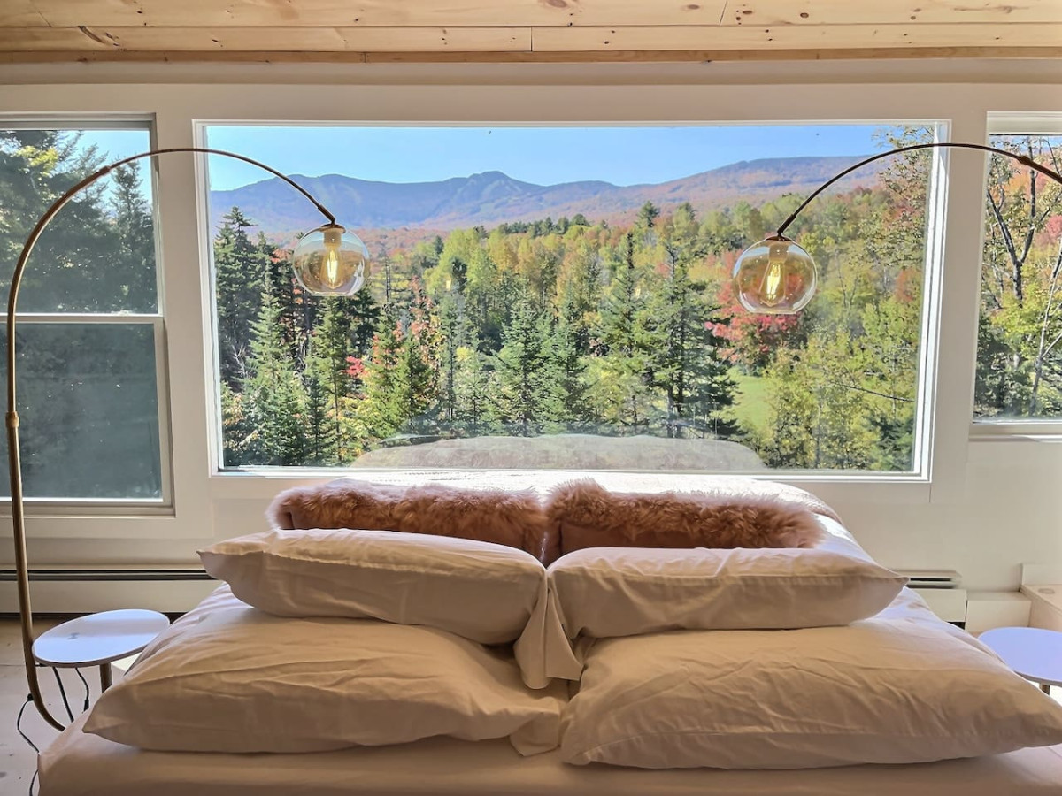 On the top floor with the best views on the mountain of the Killington slopes. Experience this amazing king bedroom with en suite full bath.