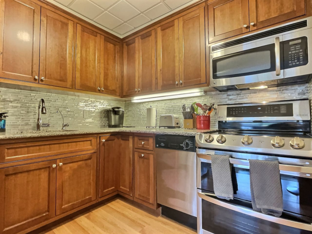Indulge in culinary luxury in our elegant kitchen area, where style meets functionality. With sleek countertops, modern appliances, and tasteful decor, this space invites you to create gourmet meals and entertain with flair.