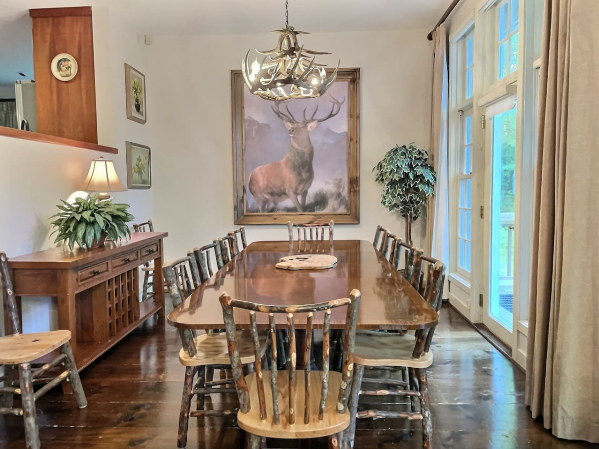 Bearities - 2 homes, sleeps 28, hot tubs, grills! 2