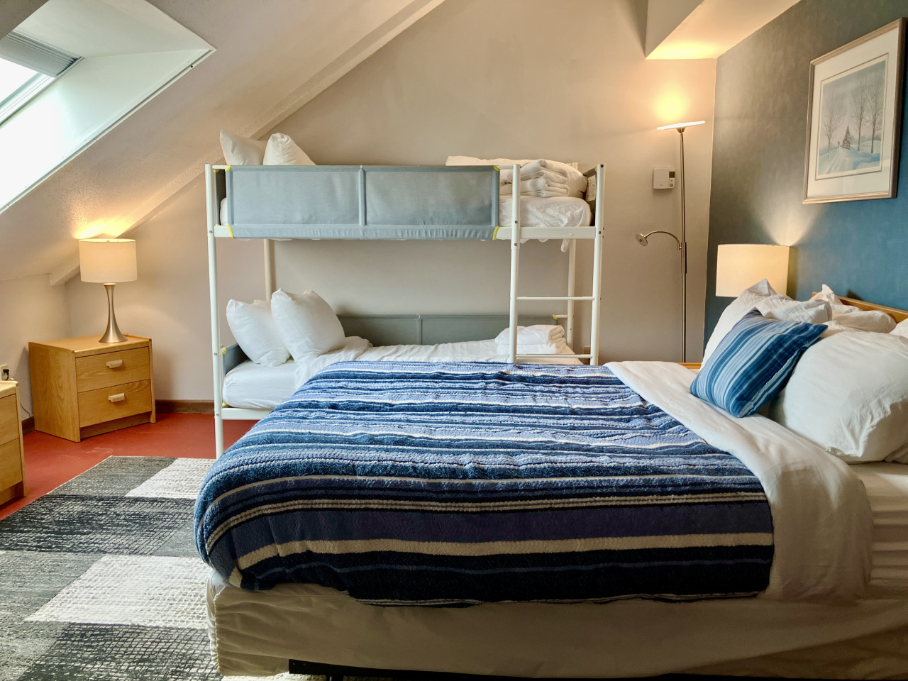 LilBear- AC, Pool, Sauna, Hot Tub, Near Resort