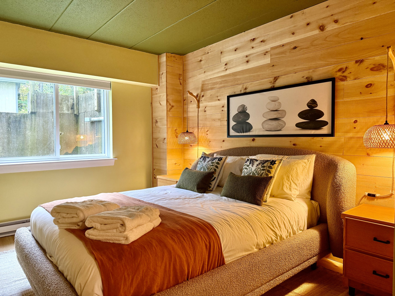 Snowcial Club- Pool, Hot tub, hiking, Near Resort! 2