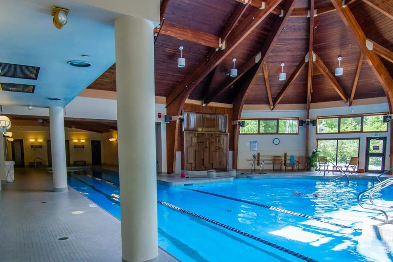Estelle Cottage- Private Sauna, Hot tub, Pool 2