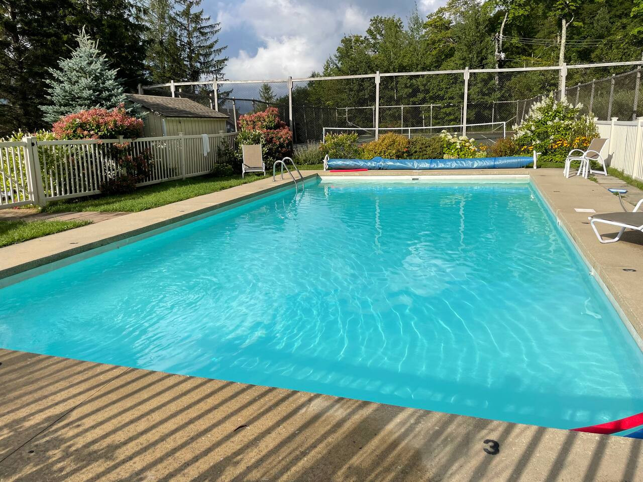 Little Bear Landing- Pool, Bike to resort! 3