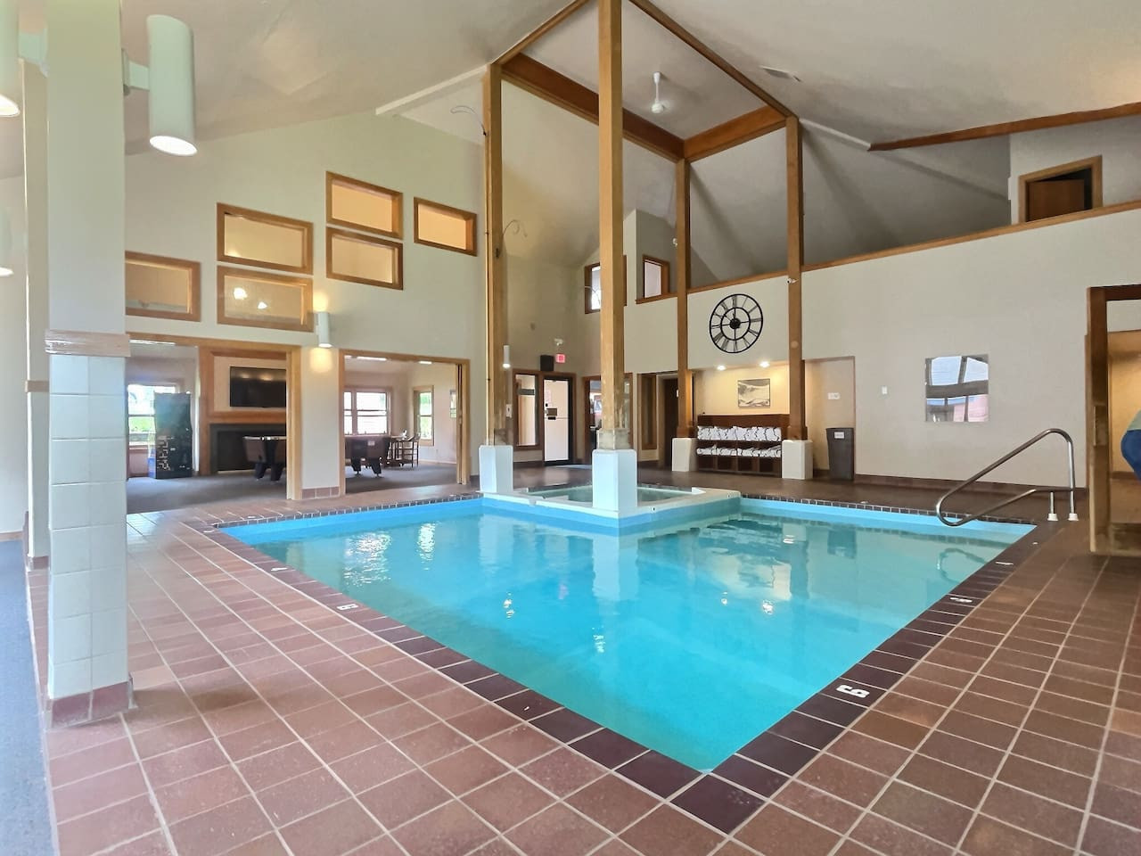 Rabbit Hole | Bike Park, Hot Tub, Pool, AC 3