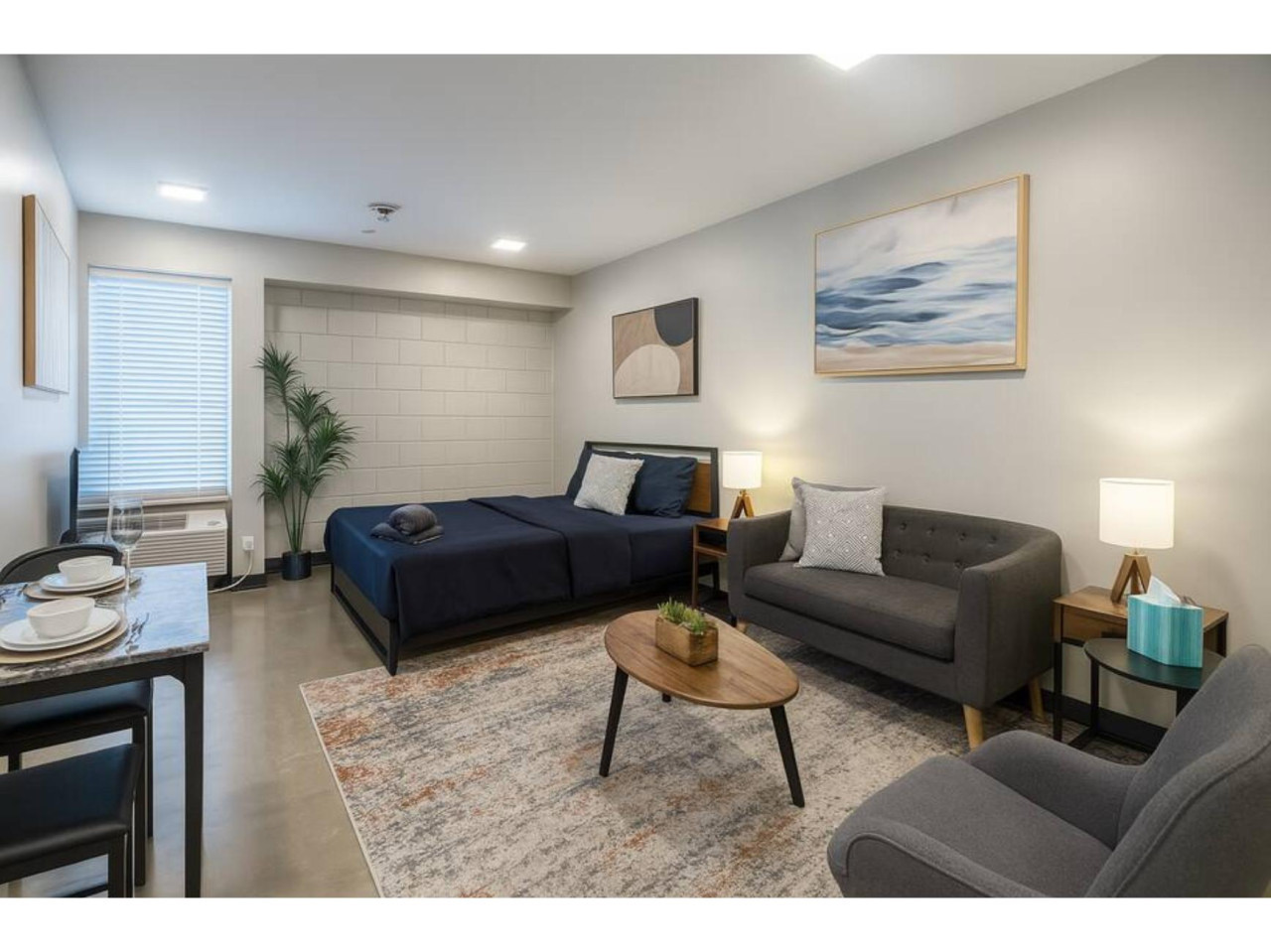 Stylish Studio Retreat With Resort-style Amenities - Cozy Modern Escape - Birmingham, AL