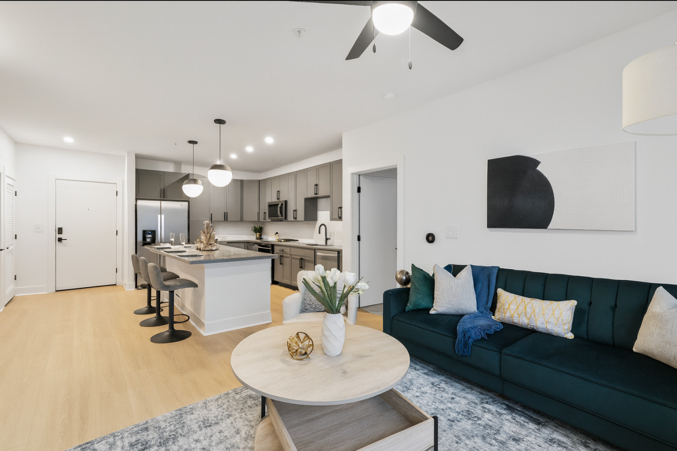 Parkside Chic 2br Near Regions Field + Park - Birmingham, AL