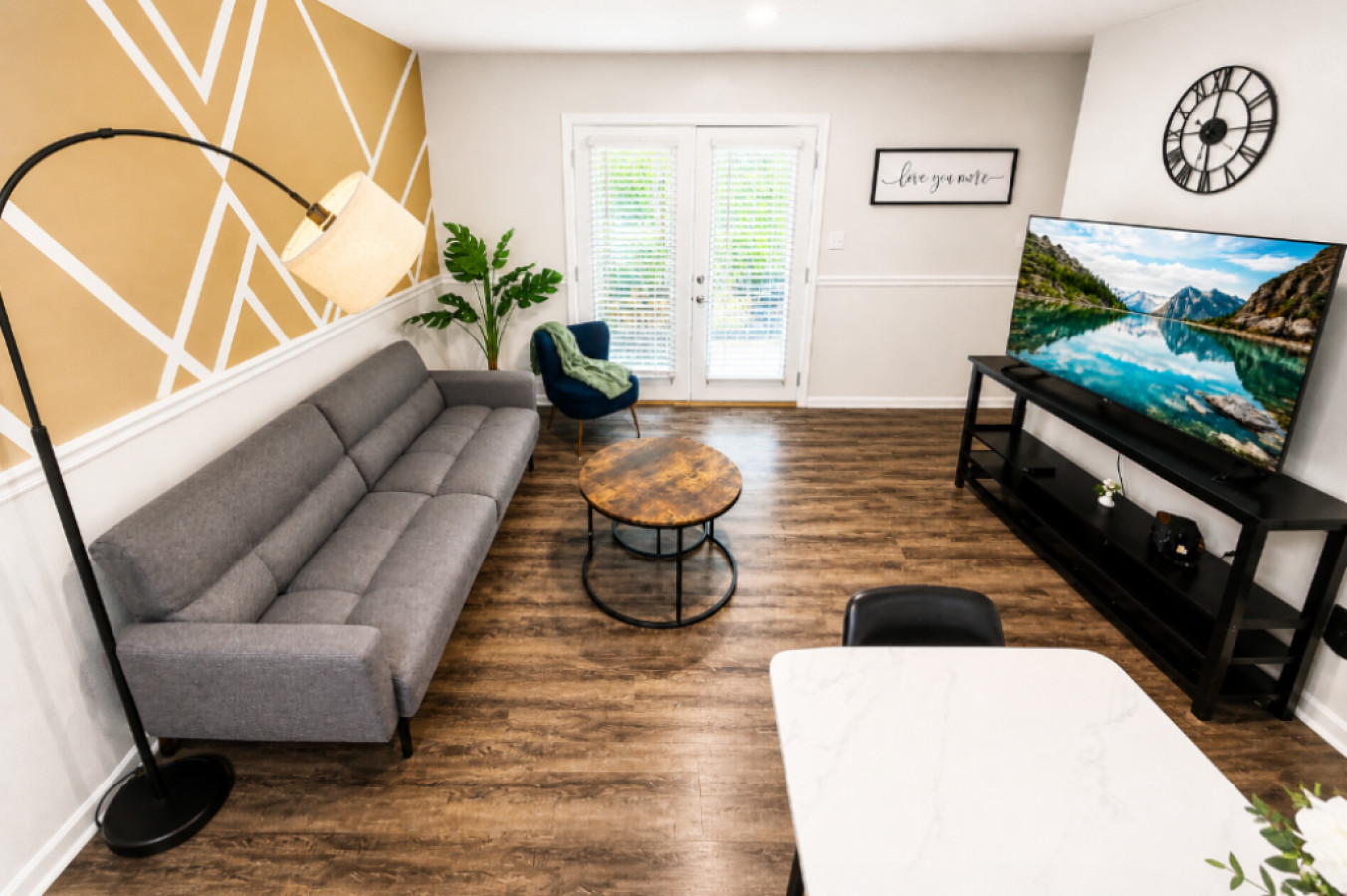 The Sage Retreat | Hoover Designer Stay - バーミンガム, AL