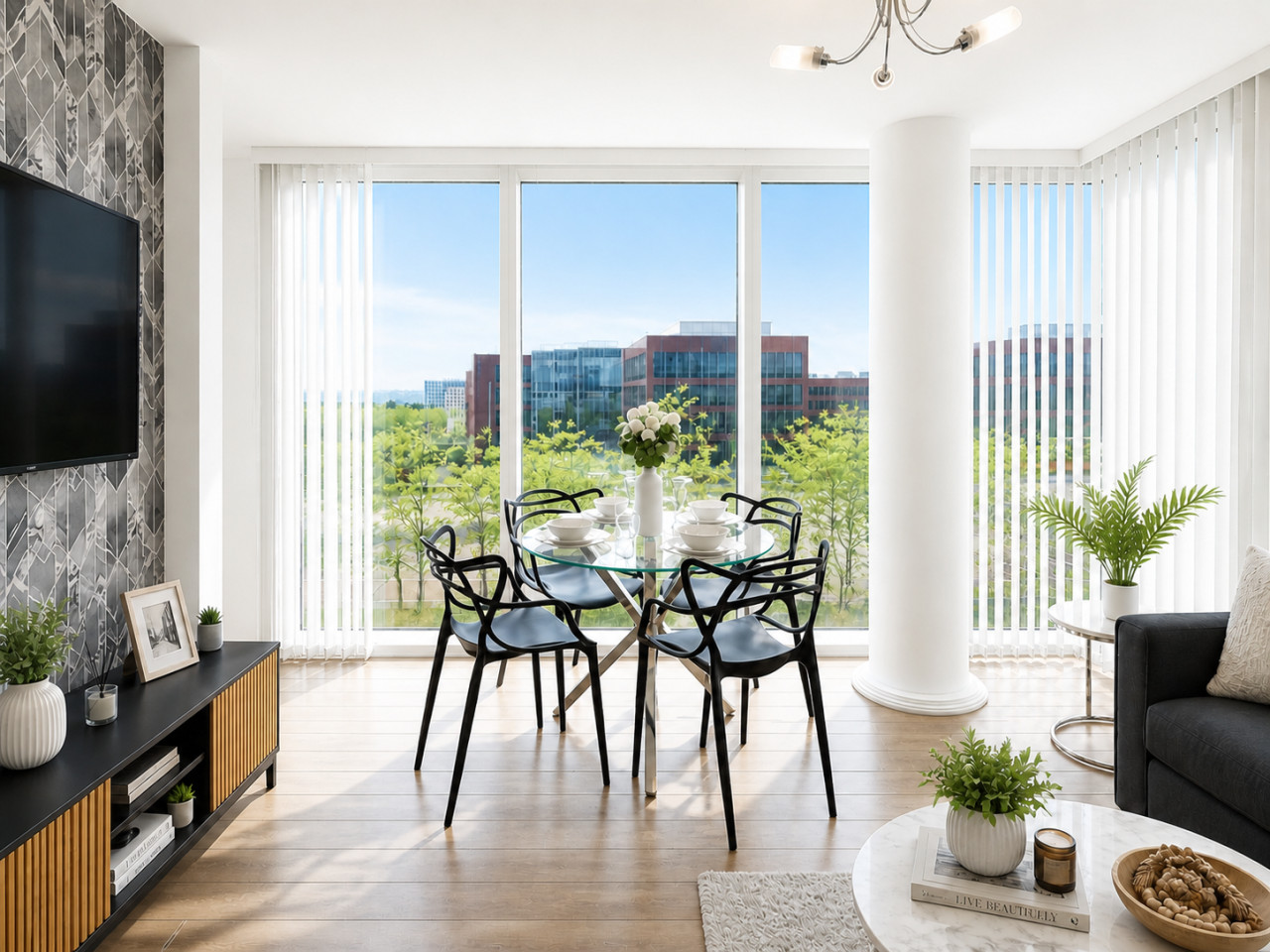 The Hub Apartment • City Centre • Free Parking • Fast WiFi • Self-Check-In in Witan Gate 3 Chelsea House - Property image 4 - VivreStays