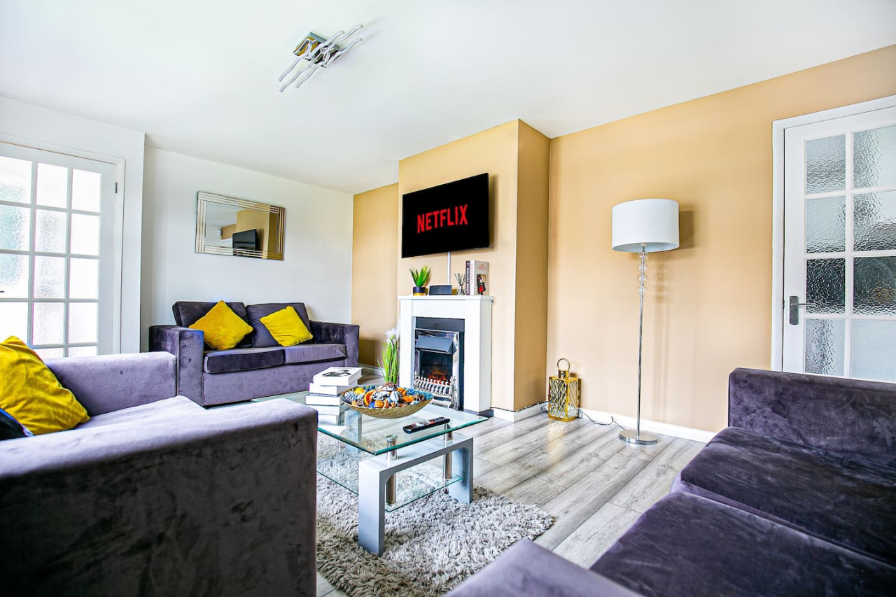 Cosy House • Central Location • Free Parking • Fast WiFi • Garden • Self-Check-In in 60 Buckley Road House - Property image 13 - VivreStays