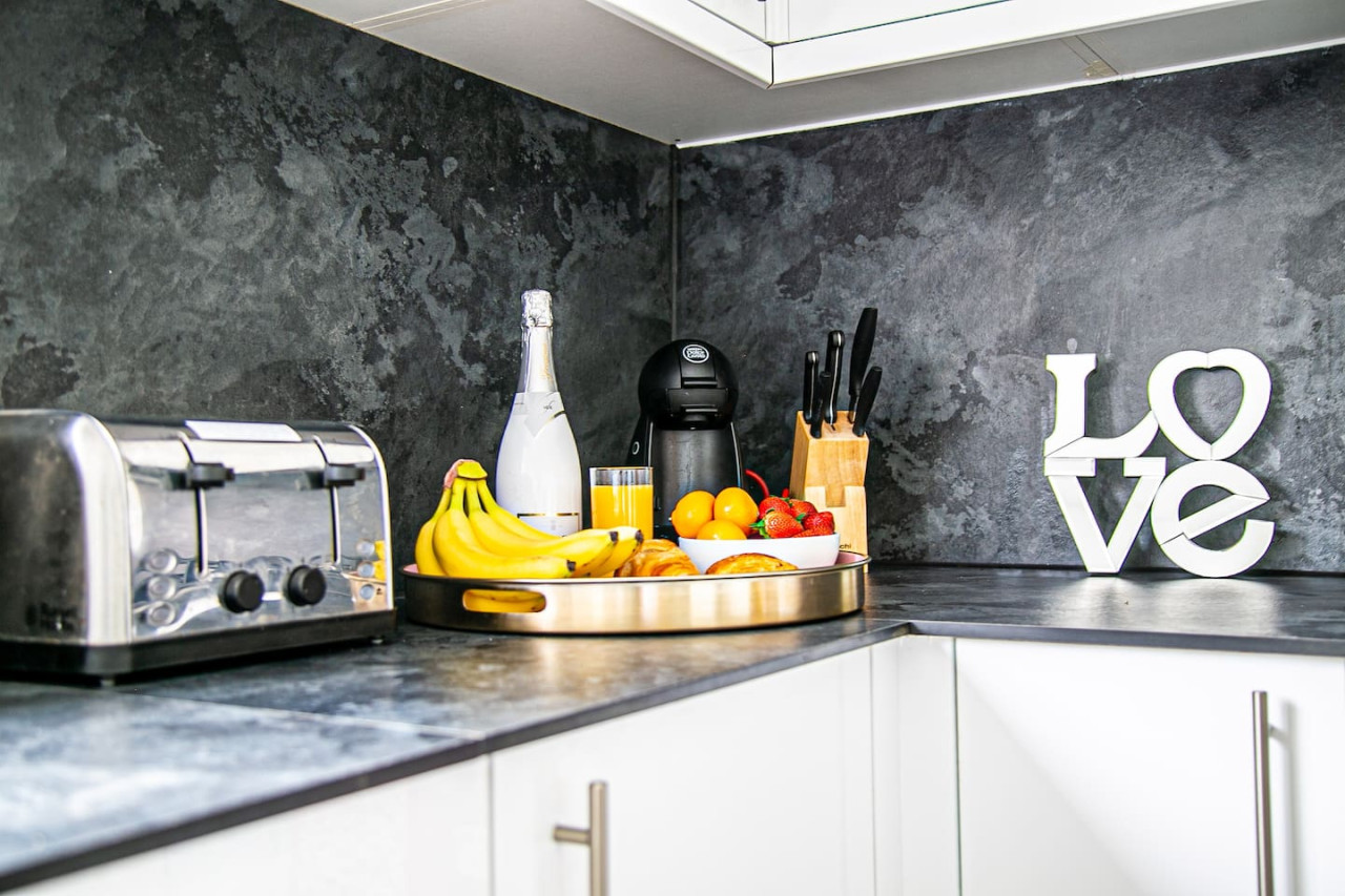 Cosy House • Central Location • Free Parking • Fast WiFi • Garden • Self-Check-In in 60 Buckley Road House - Property image 19 - VivreStays