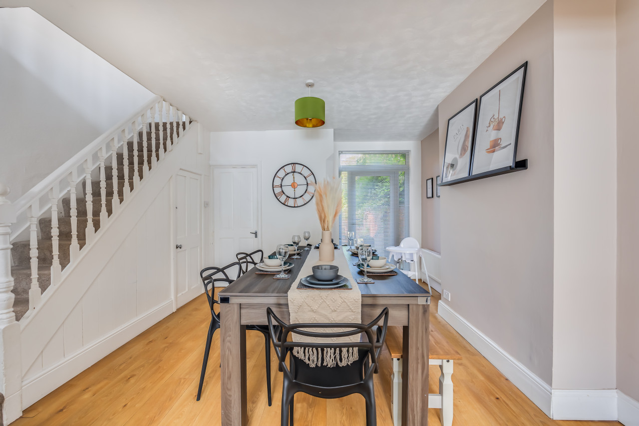 Elegant House • City Centre • Pool Table • Free Parking • Fast WiFi • Smart TVs • Self-Check-In in 145 Lutterworth Road - Property image 18 - VivreStays