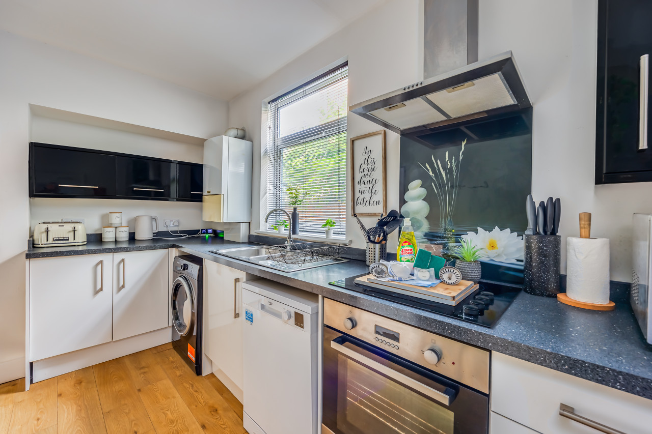 Elegant House • City Centre • Pool Table • Free Parking • Fast WiFi • Smart TVs • Self-Check-In in 145 Lutterworth Road - Property image 21 - VivreStays