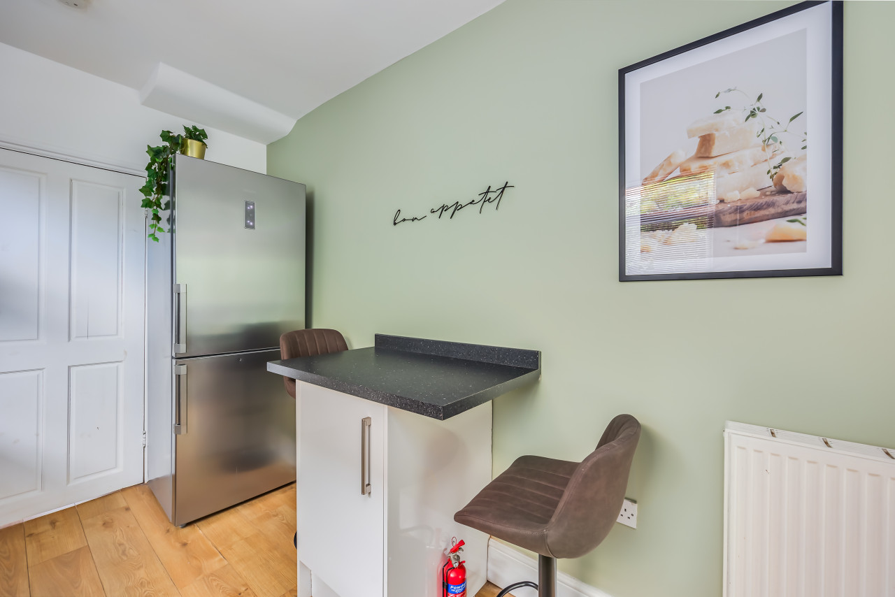 Elegant House • City Centre • Pool Table • Free Parking • Fast WiFi • Smart TVs • Self-Check-In in 145 Lutterworth Road - Property image 22 - VivreStays
