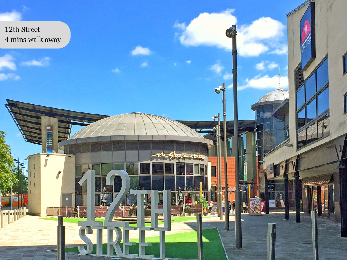 Elegant Apartment @ Campbell Park • City Centre • Balcony • Free Parking • Sky TV • Fast WiFi in 3 Columbia Place Flat 1 Nassau Court - Property image 29 - VivreStays