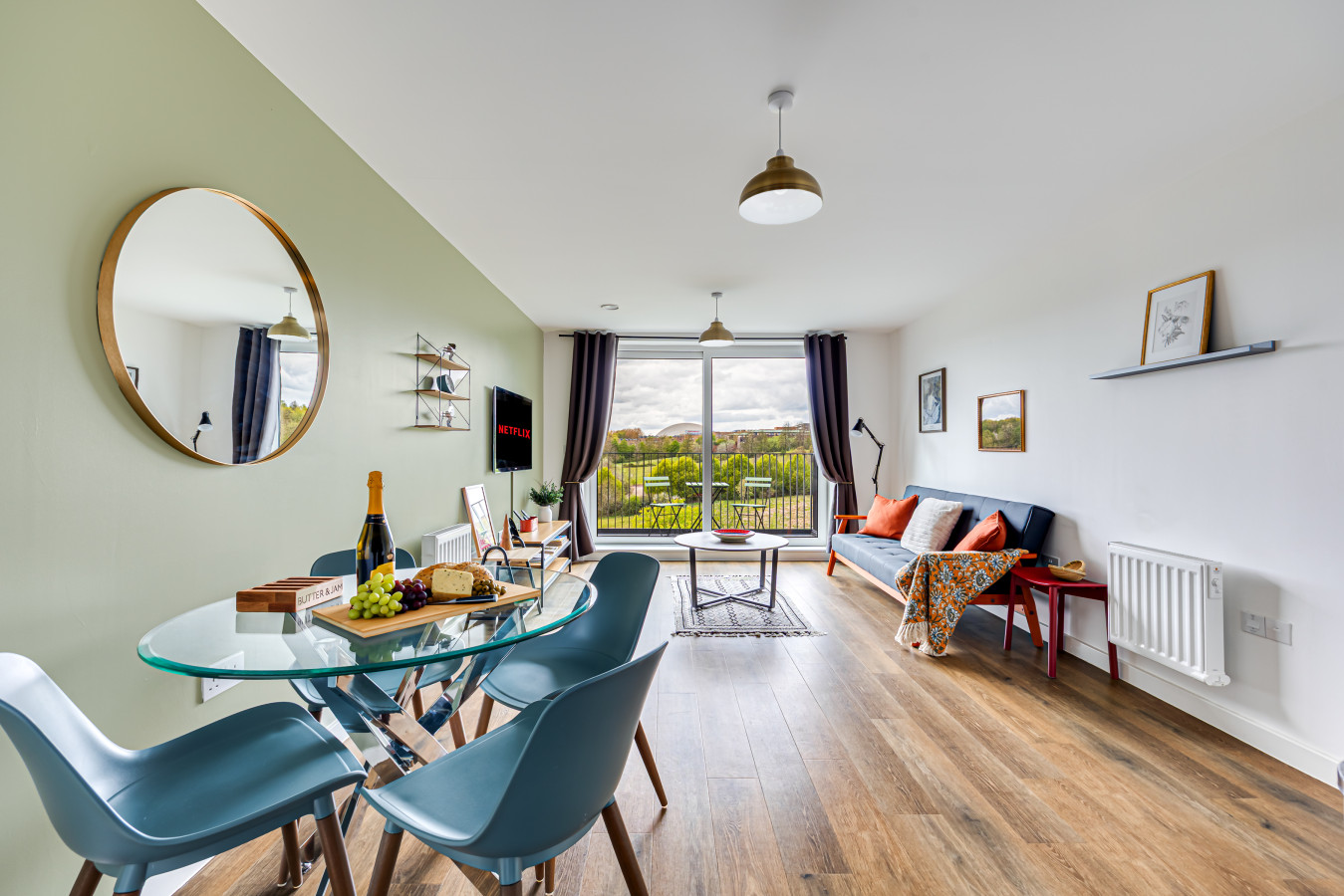 Penthouse Apartment @ Campbell Wharf • City Centre • Balcony • Free Parking • Fast Wifi in Union Court, 8 Canal Street - Property image 15 - VivreStays