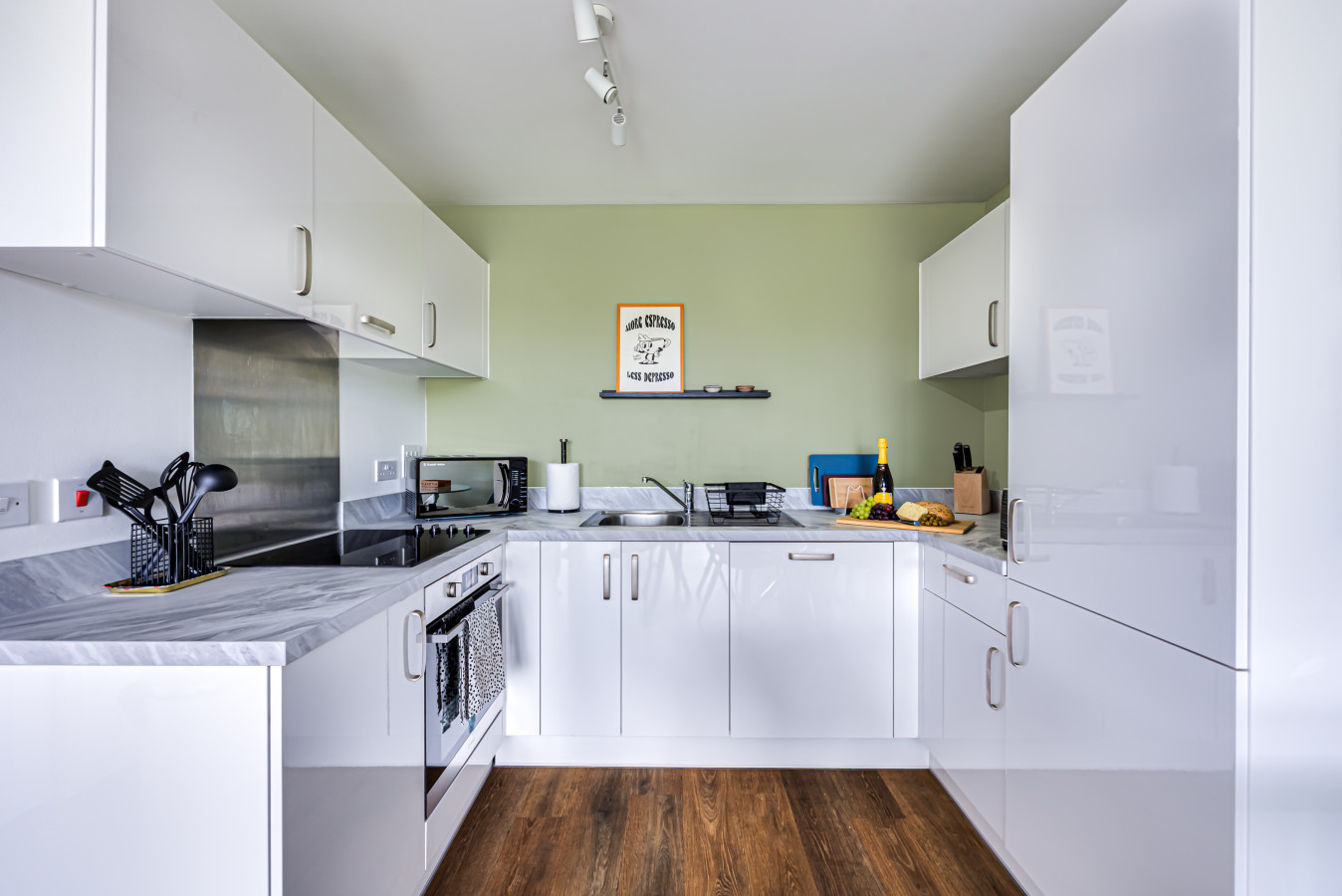 Penthouse Apartment @ Campbell Wharf • City Centre • Balcony • Free Parking • Fast Wifi in Union Court, 8 Canal Street - Property image 19 - VivreStays