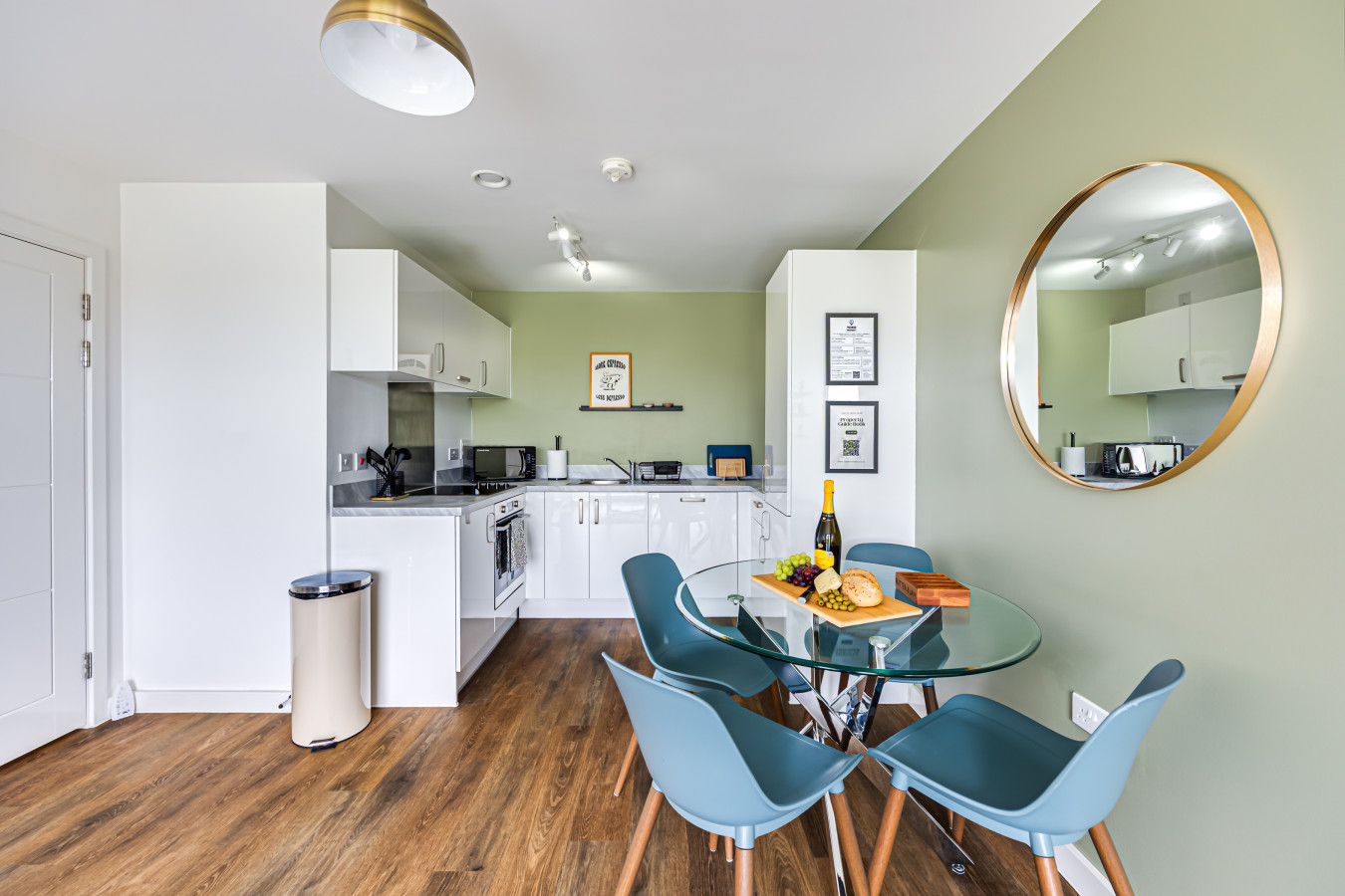 Penthouse Apartment @ Campbell Wharf • City Centre • Balcony • Free Parking • Fast Wifi in Union Court, 8 Canal Street - Property image 18 - VivreStays