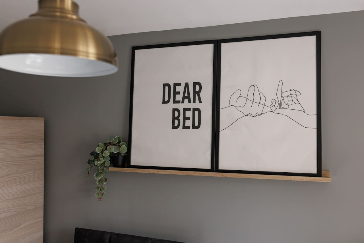 Studio 6 • City Centre • En-Suite Shower • Fast WiFi • Smart TV in 138 Borough Road Studio 6 - Property image 5 - VivreStays