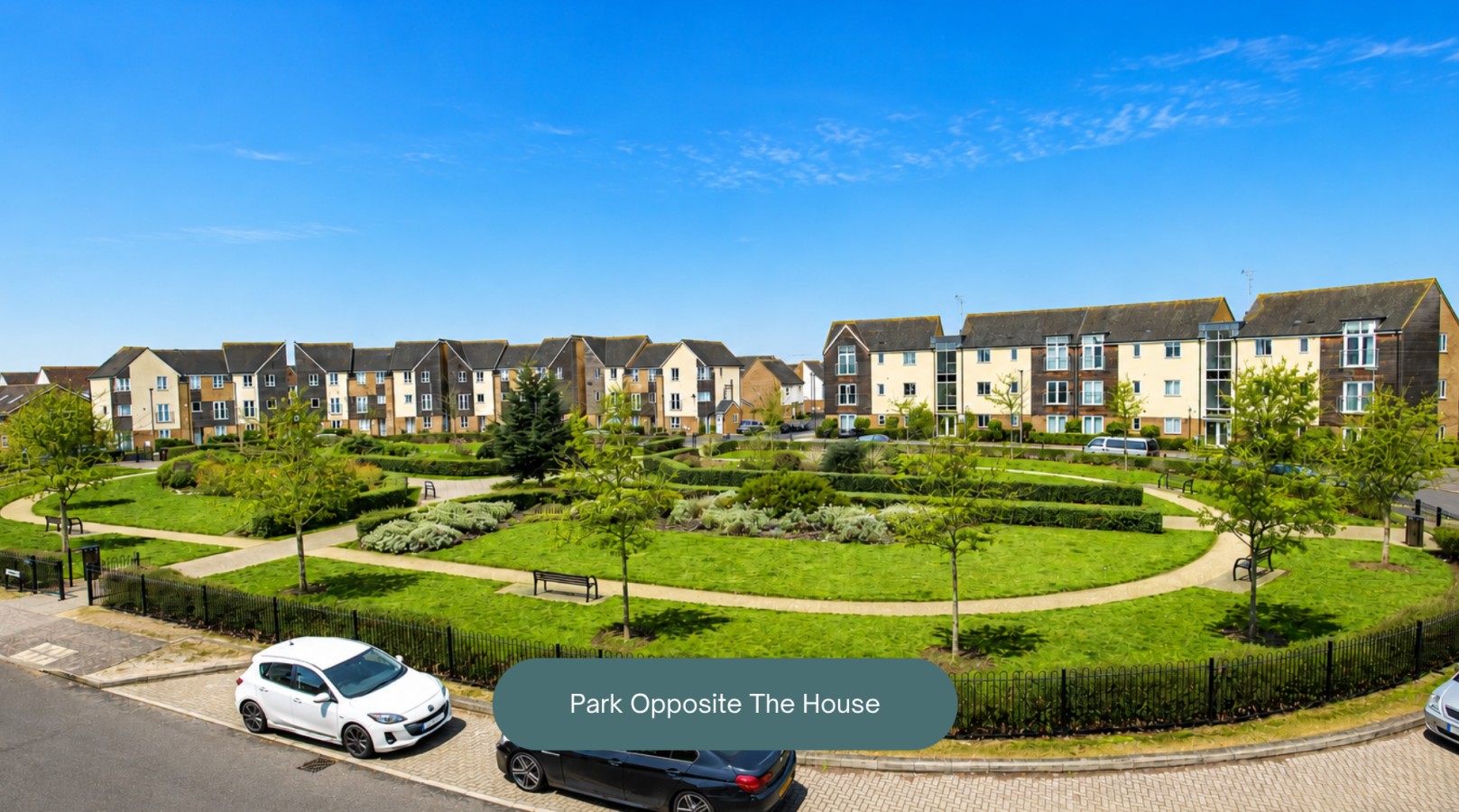 Wenford House • 5 Bedroom 3 Bathroom • 1650 Sq ft • Driveway Parking • Super-Fast WiFi • Sky TV • Spacious Garden • Balcony Room with Park Views in 18 Wenford - Property image 45 - VivreStays