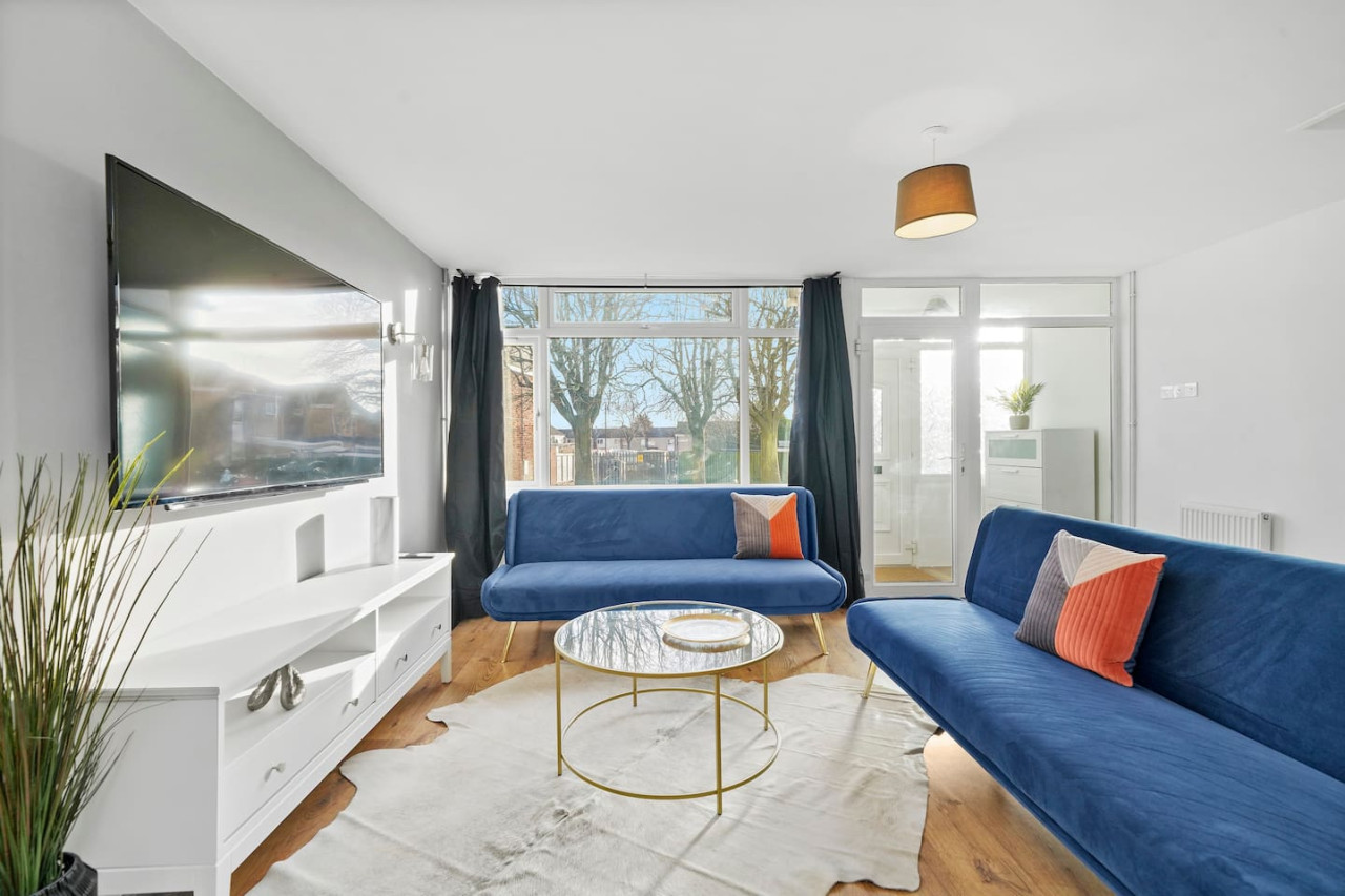 Cosy 3-Bedroom House • Free Parking • Garden • Fast Wifi • Self-Check-In in 4 Olaf Place - Property image 6 - VivreStays