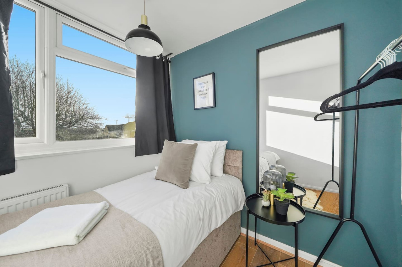 Cosy 3-Bedroom House • Free Parking • Garden • Fast Wifi • Self-Check-In in 4 Olaf Place - Property image 19 - VivreStays