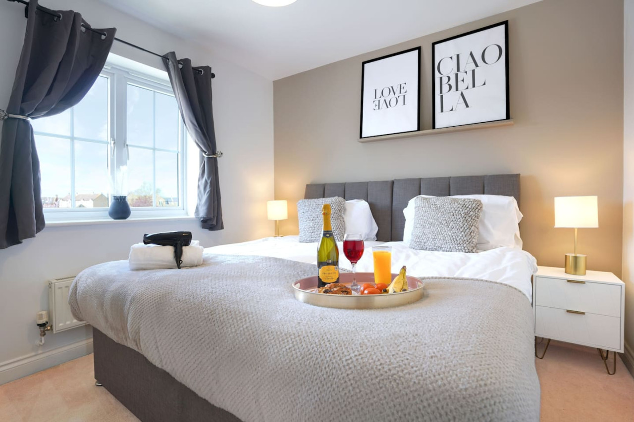 Grange House • Free Parking • Garden • Super-Fast Wifi • Smart TVs with Netflix in 17 School Lane - Property image 7 - VivreStays