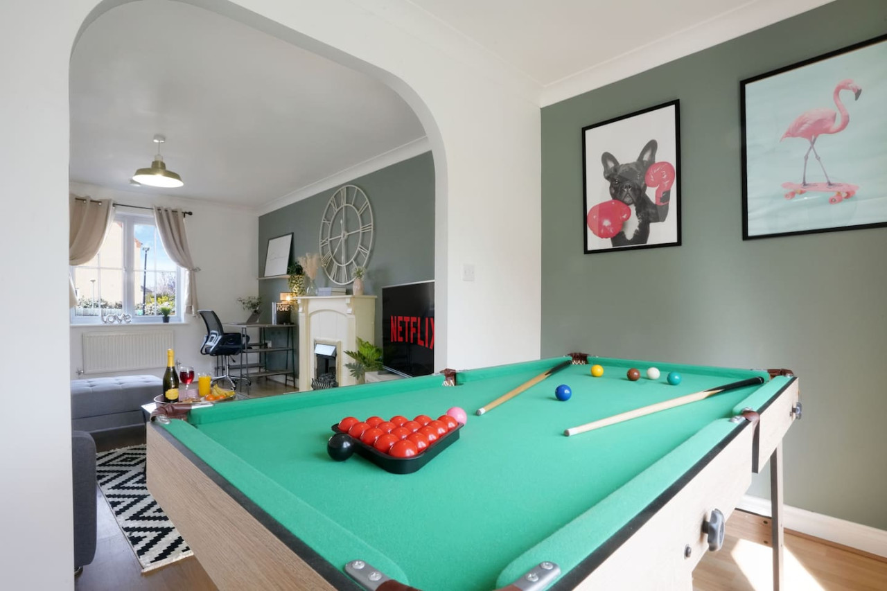 Grange House • Free Parking • Garden • Super-Fast Wifi • Smart TVs with Netflix in 17 School Lane - Property image 18 - VivreStays