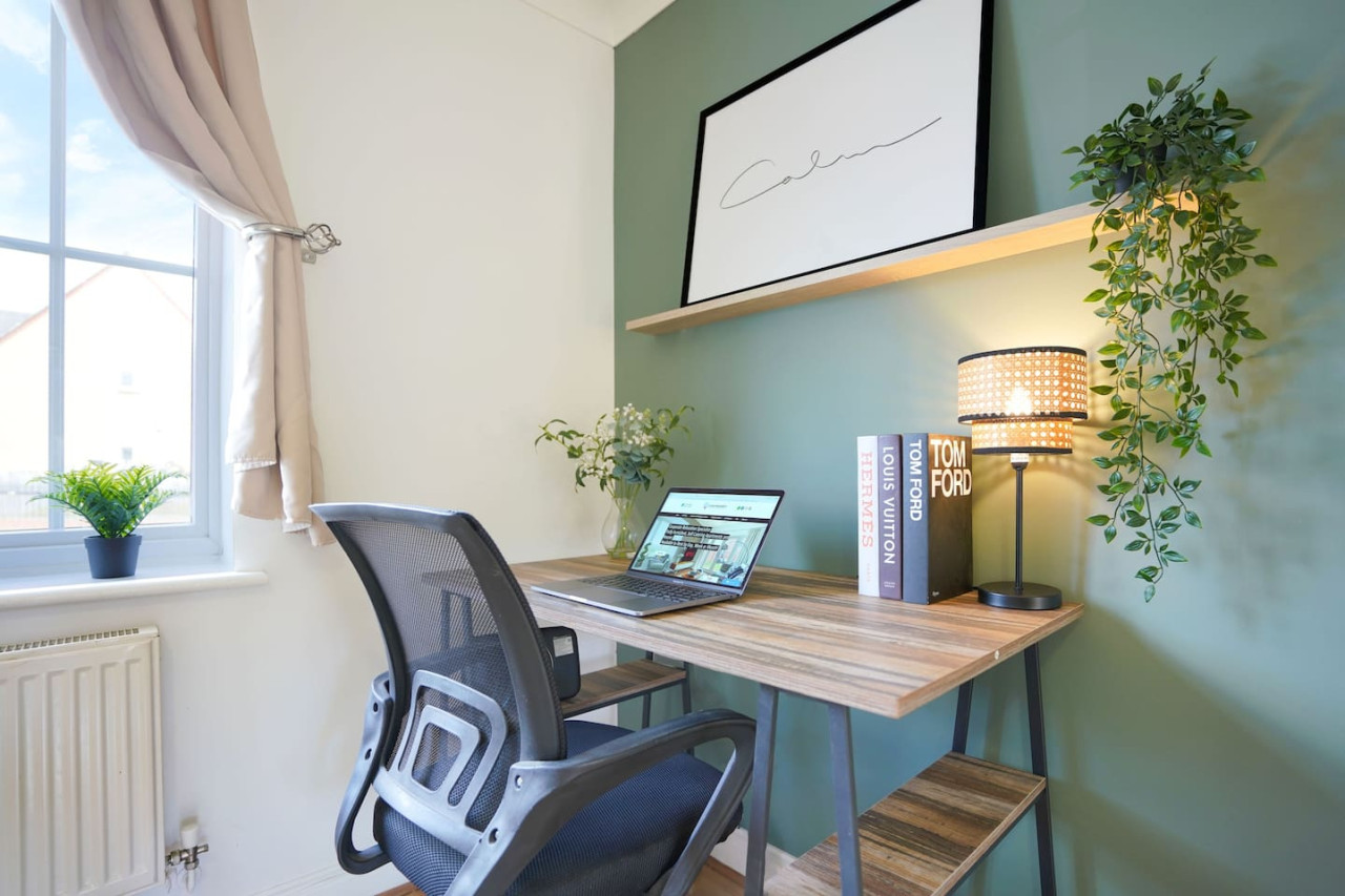 Grange House • Free Parking • Garden • Super-Fast Wifi • Smart TVs with Netflix in 17 School Lane - Property image 15 - VivreStays