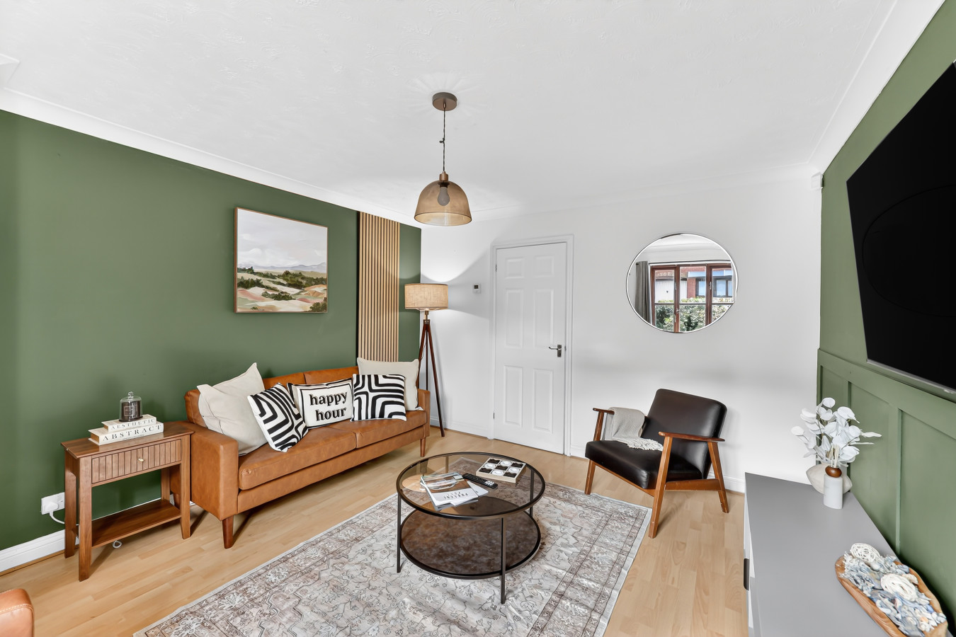 Elegant Detached House • City Centre Location • Driveway Parking • 750mbps+ WiFi • Self-Check-In in 10 Grace Avenue - Property image 16 - VivreStays