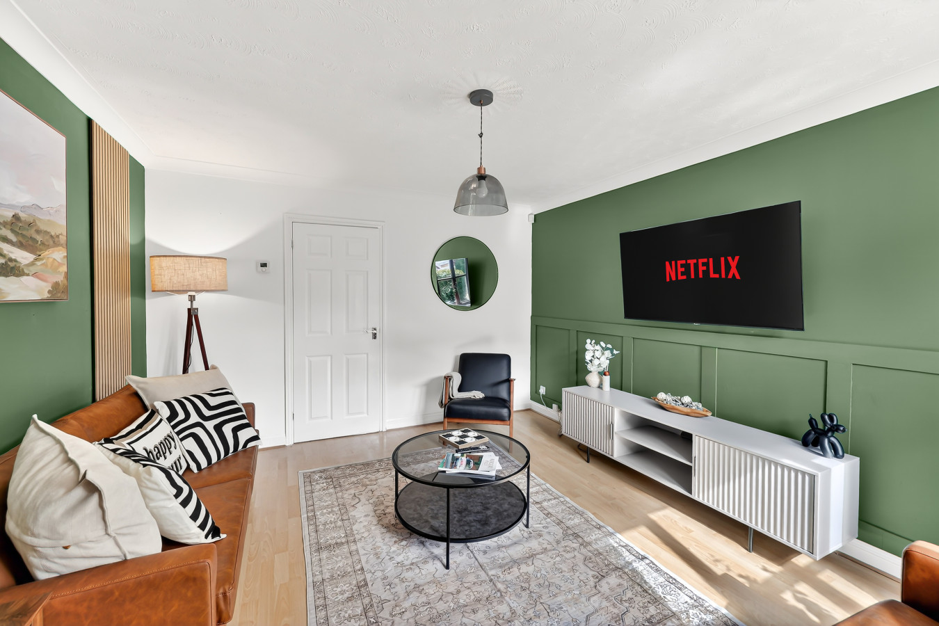 Elegant Detached House • City Centre Location • Driveway Parking • 750mbps+ WiFi • Self-Check-In in 10 Grace Avenue - Property image 18 - VivreStays