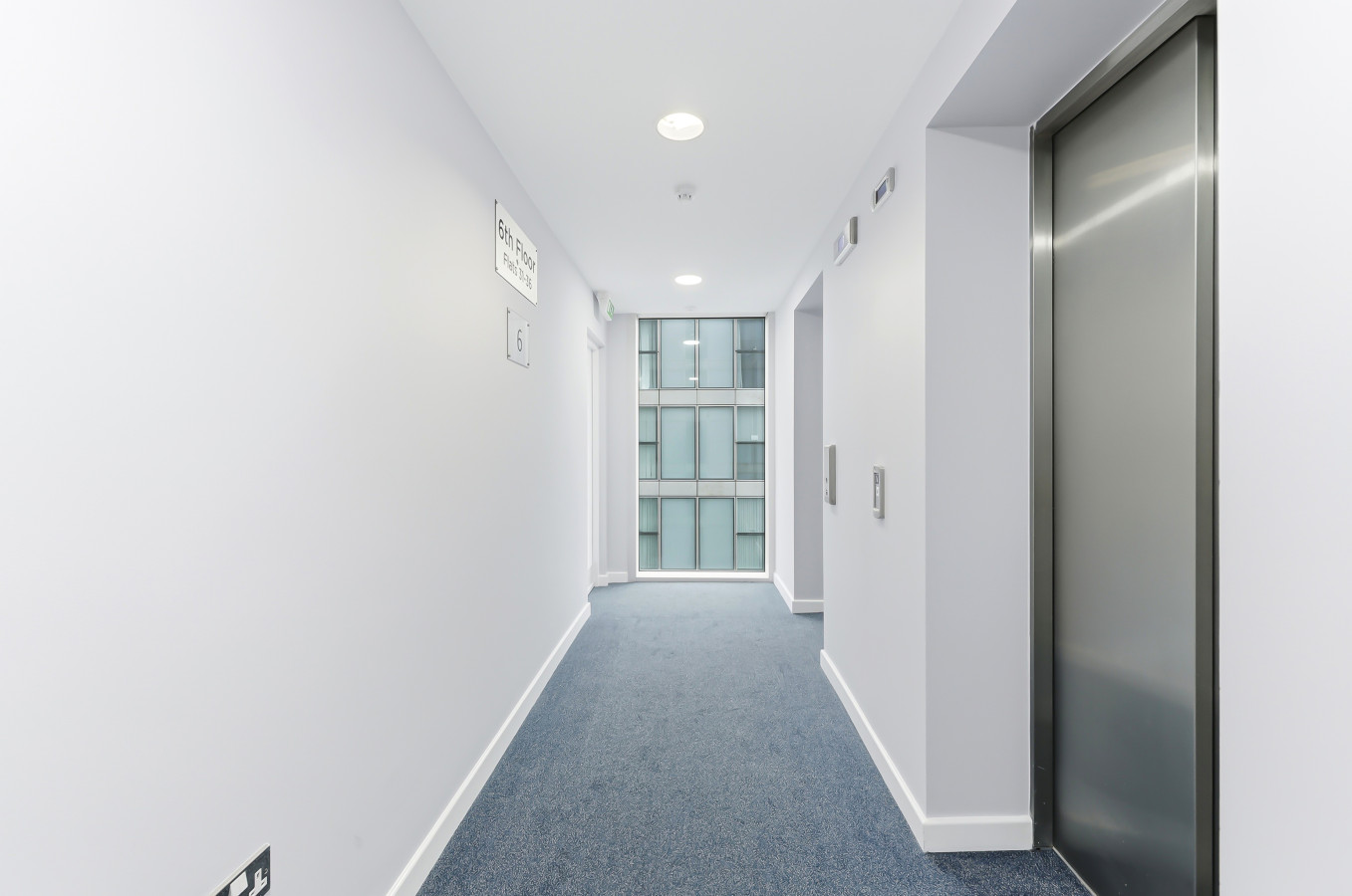 Manhattan Apartment @ The Hub • City Centre • Free Parking • Smart TVs • Fast WiFi • Self-Check-In in Manhattan House, 401 Witan Gate 36 Manhattan House - Property image 20 - VivreStays