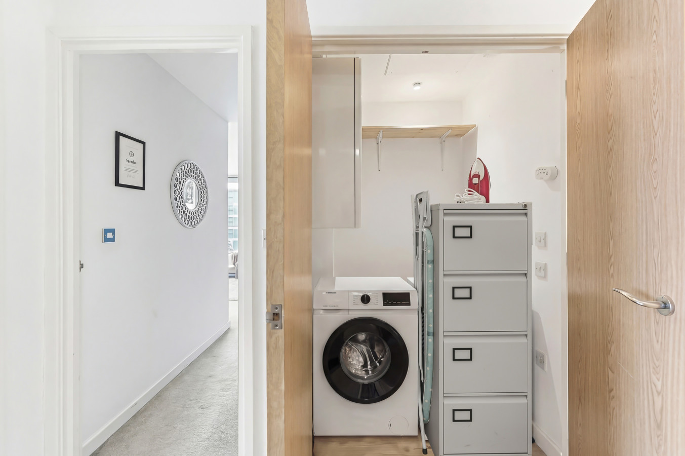 Manhattan Apartment @ The Hub • City Centre • Free Parking • Smart TVs • Fast WiFi • Self-Check-In in Manhattan House, 401 Witan Gate 36 Manhattan House - Property image 19 - VivreStays