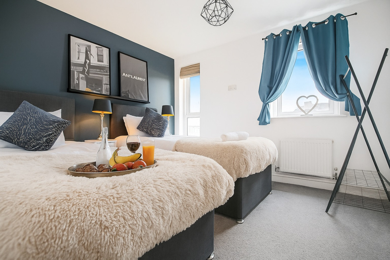 Duplex Apartment • Balcony • Free Parking • Fast Wi-Fi • Smart TVs • Self-Check-In in 7 Addenbrookes Road Flat 7 - Property image 11 - VivreStays