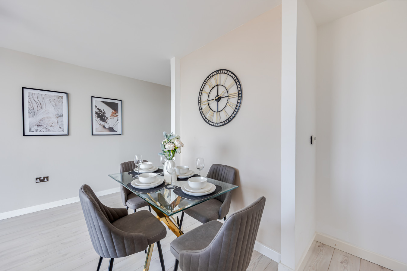 Manhattan Apartment @ The Hub • City Centre • Free Parking • Fast WiFi • SmartTV in Manhattan House, 401 Witan Gate 62 - Property image 8 - VivreStays