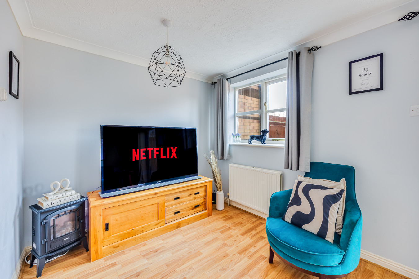 Tattenhoe House • Great Location • Free Parking • Smart TV • Garden in 48 Rosemullion Avenue - Property image 11 - VivreStays