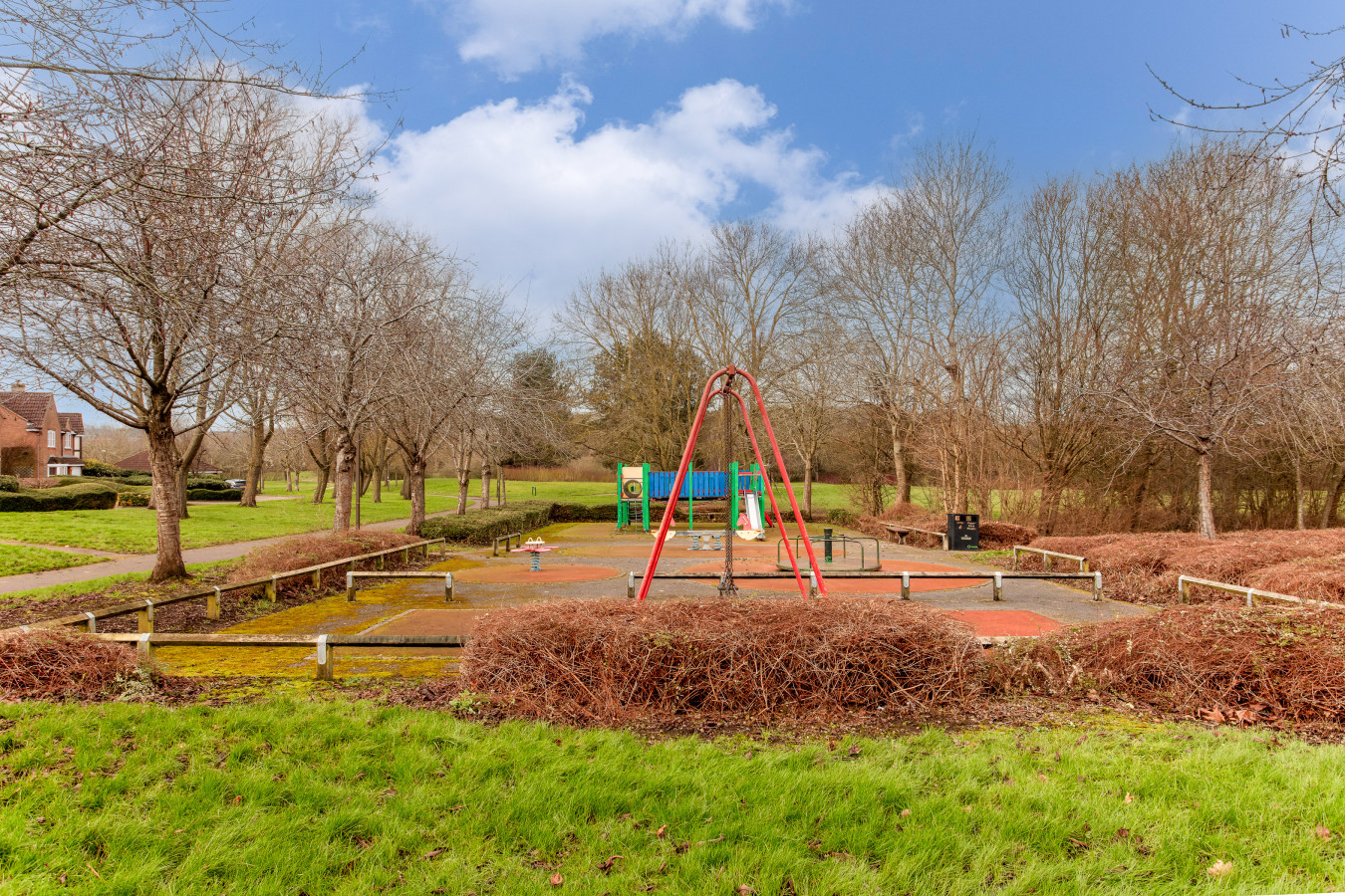Tattenhoe House • Great Location • Free Parking • Smart TV • Garden in 48 Rosemullion Avenue - Property image 24 - VivreStays