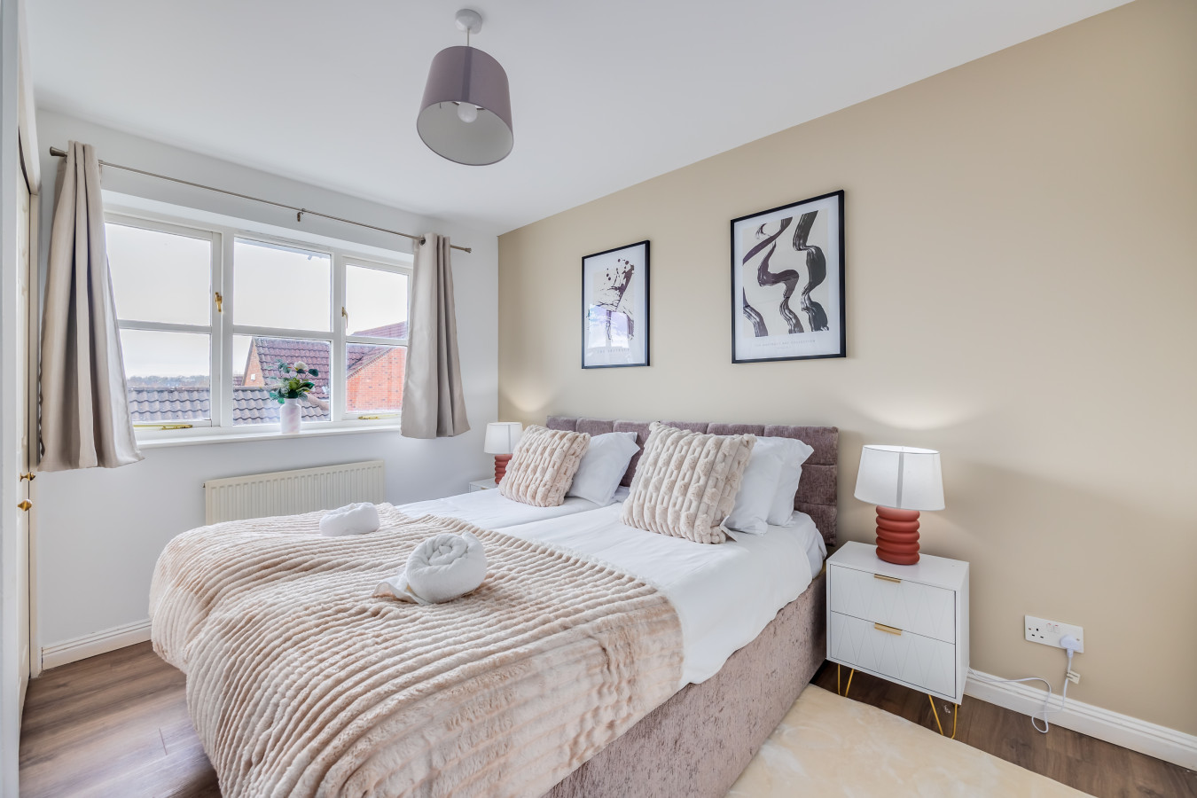 Tattenhoe House • Great Location • Free Parking • Smart TV • Garden in 48 Rosemullion Avenue - Property image 3 - VivreStays