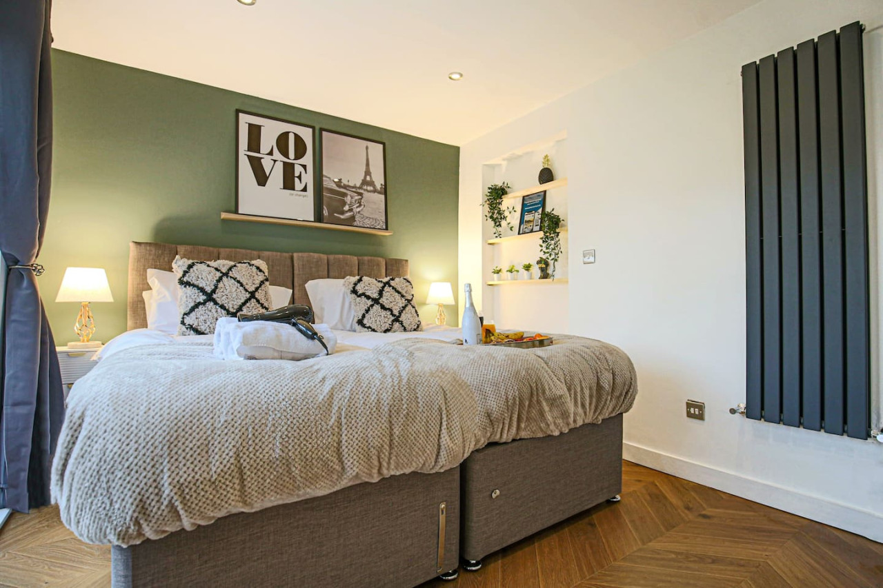 Grace House • City Centre • Driveway Parking • Pool Table • Sky TV • Fast Wifi in 36 Grace Avenue - Property image 4 - VivreStays