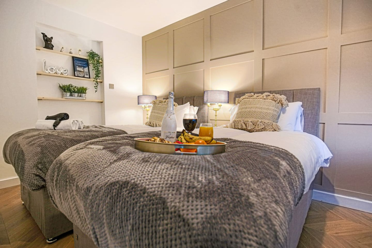 Grace House • City Centre • Driveway Parking • Pool Table • Sky TV • Fast Wifi in 36 Grace Avenue - Property image 7 - VivreStays