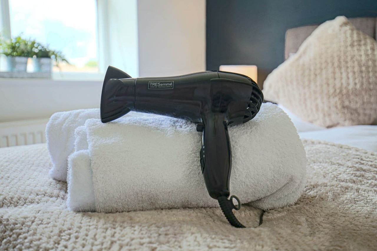 Grace House • City Centre • Driveway Parking • Pool Table • Sky TV • Fast Wifi in 36 Grace Avenue - Property image 17 - VivreStays