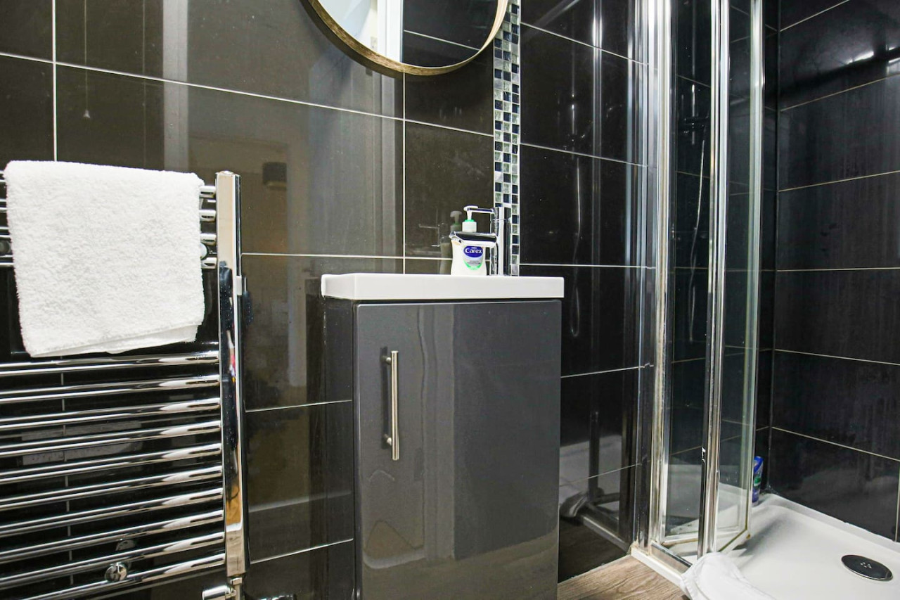 Grace House • City Centre • Driveway Parking • Pool Table • Sky TV • Fast Wifi in 36 Grace Avenue - Property image 19 - VivreStays