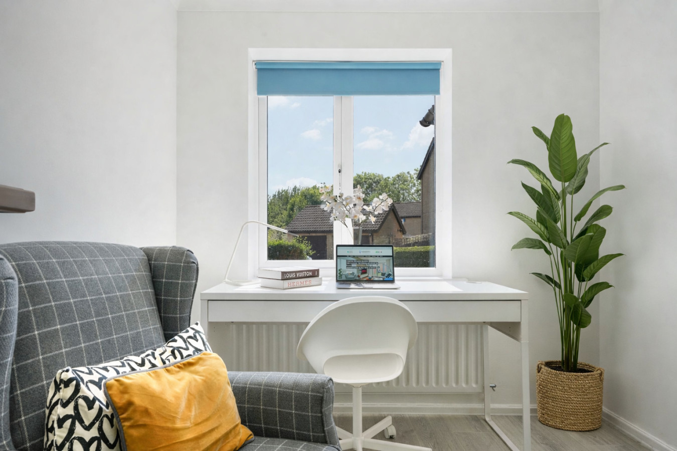 Detached House • Driveway Parking • Fast WiFi • Smart TV • Self-Check-In in 30 Lullingstone Drive - Property image 11 - VivreStays