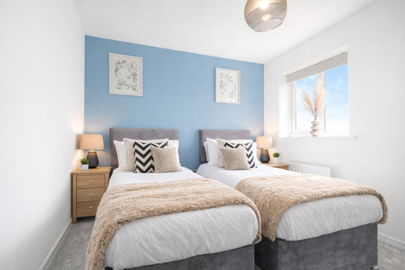 Detached House • Driveway Parking • Fast WiFi • Smart TV • Self-Check-In in 30 Lullingstone Drive - Property image 6 - VivreStays