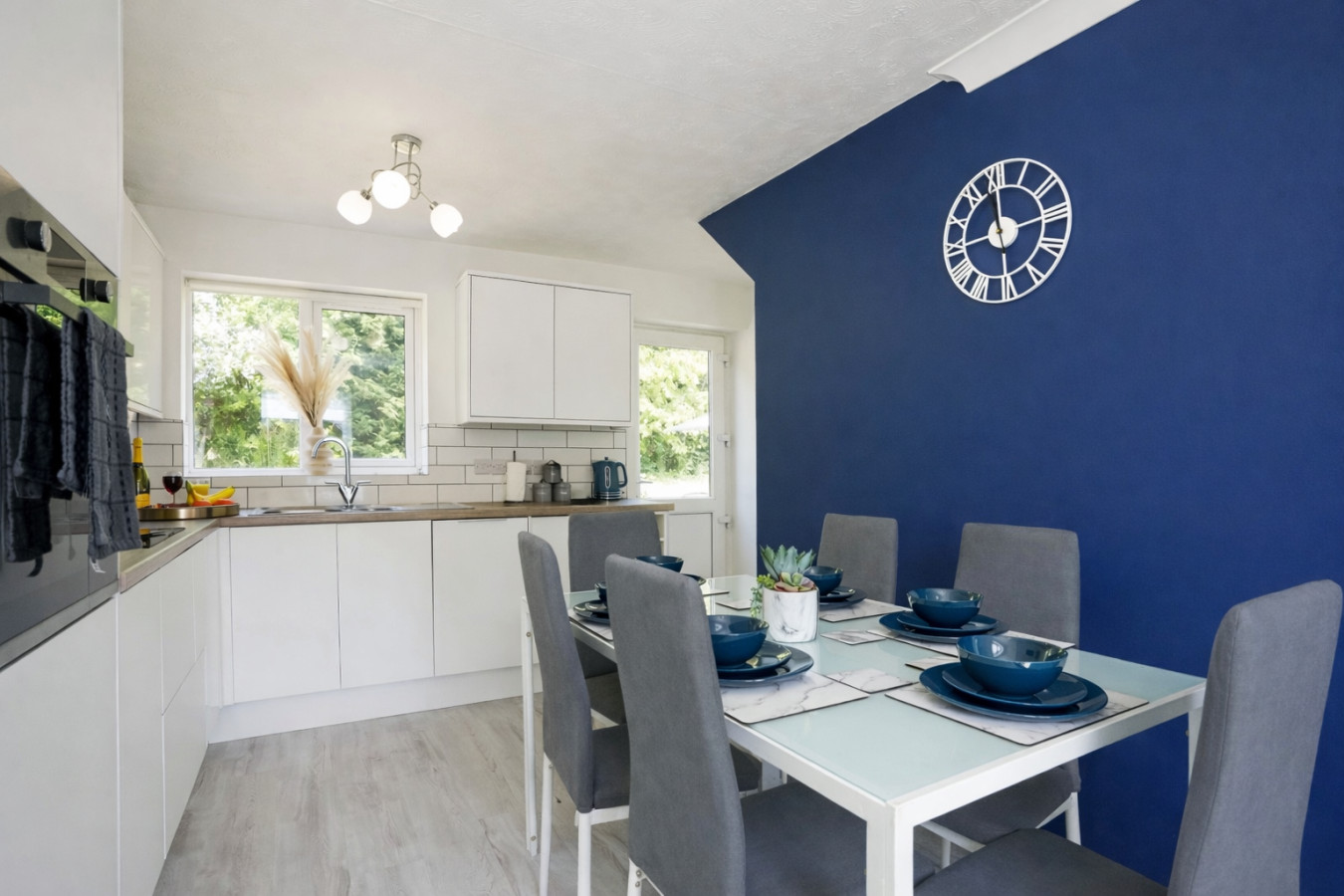 Detached House • Driveway Parking • Fast WiFi • Smart TV • Self-Check-In in 30 Lullingstone Drive - Property image 17 - VivreStays