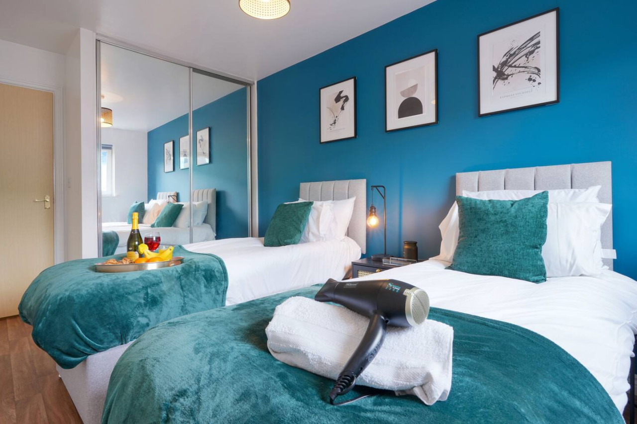 Stylish Apartment near City Centre w/ Free Parking in 101 Swan Lane - Property image 4 - VivreStays