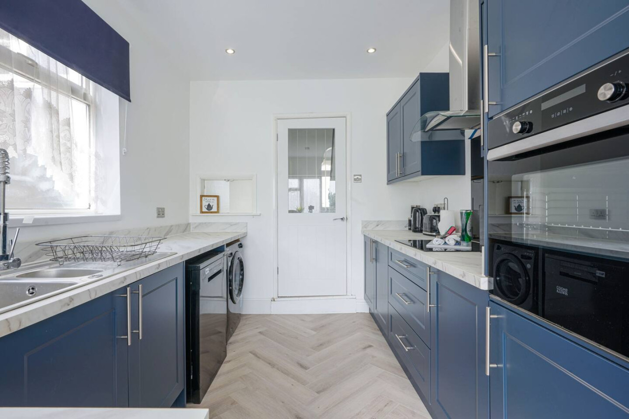 Welcoming House • Great Location • Sleep 6 • Free Parking • Fast Wifi in 64 Balmoral Road - Property image 22 - VivreStays